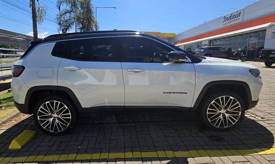 JEEP COMPASS 2.0 TD350 TURBO DIESEL LIMITED AT9